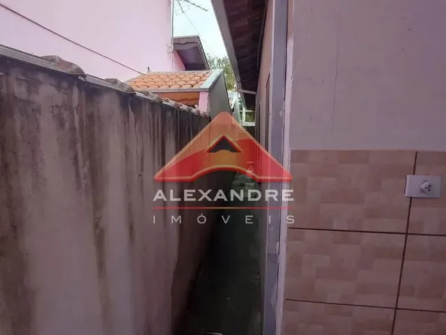 Casa com 250m² 3 quartos e 1 banheiro, à venda, no bairro Santana em São José Dos Campos