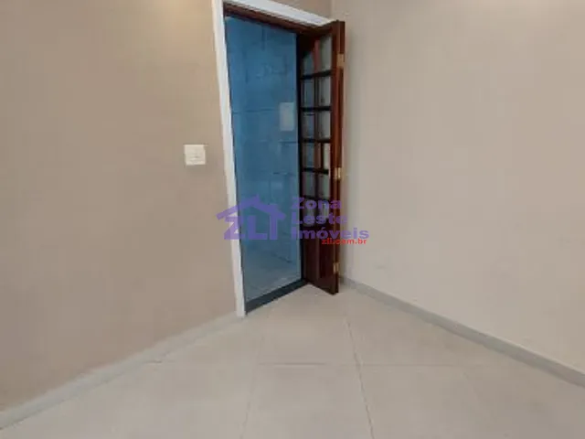 Casa 2 quartos e 2 banheiros, para alugar, no bairro Vila Carmosina em São Paulo