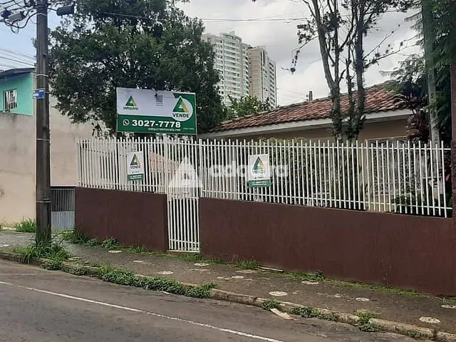 Casa com 616m² 3 quartos e 3 banheiros, à venda, no bairro Olarias em Ponta Grossa