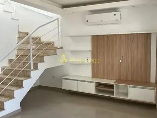 Casa 3 quartos e 3 banheiros, à venda, no bairro Vila Areao em Taubaté