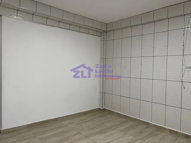 Casa com 56m² 1 quarto e 1 banheiro, para alugar, no bairro Jardim Record em São Paulo