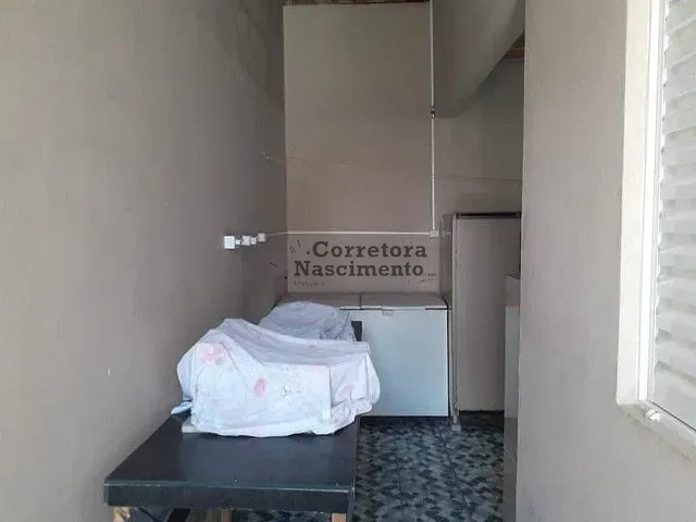 Casa com 200m² 2 quartos e 1 banheiro, à venda, no bairro Jardim Santa Marina em Jacareí