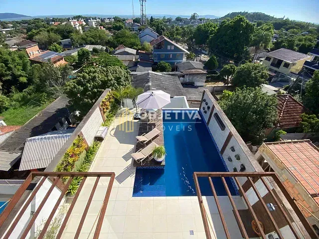 Casa 4 quartos e 4 banheiros, à venda, no bairro Ipanema em Porto Alegre