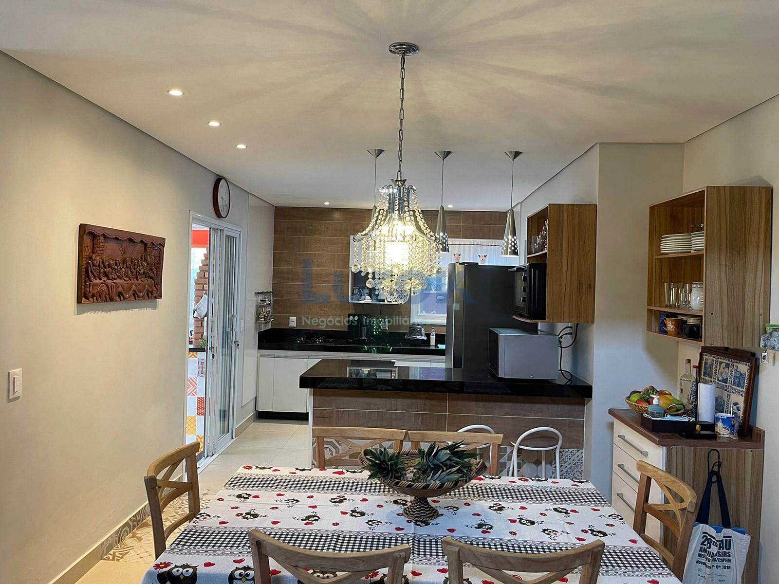 Casa, 3 quartos, 200 m² - Foto 6