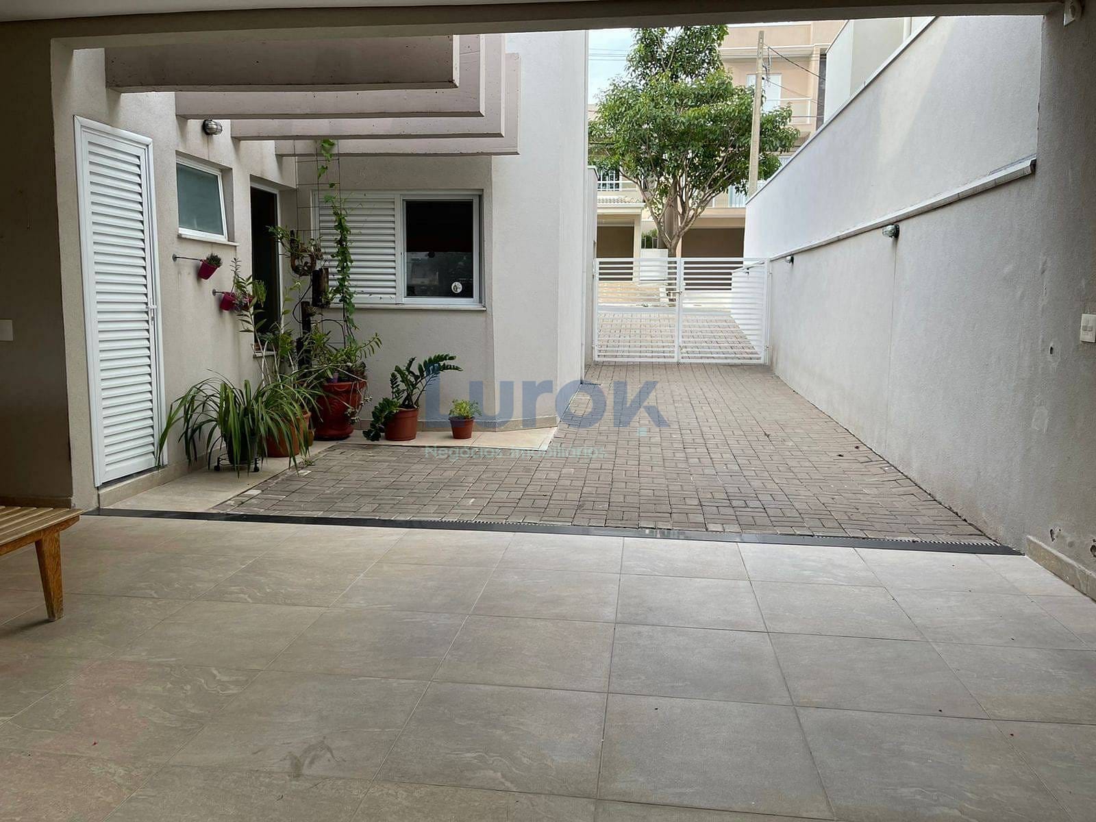 Casa, 3 quartos, 200 m² - Foto 2