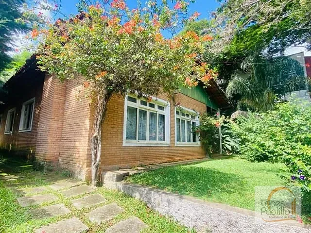 Casa com 1300m² 3 quartos e 2 banheiros, à venda, no bairro Vila Esperia Ou Giglio em Atibaia