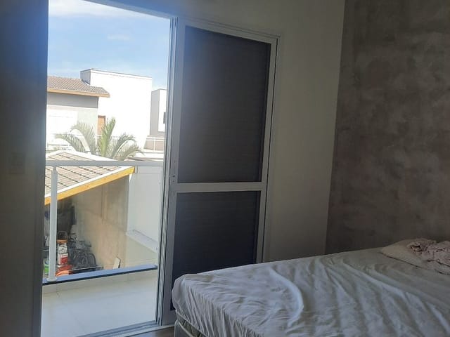 Casa com 300m², à venda, no bairro Parque São Cristóvão em Taubaté