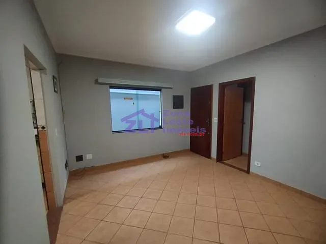 Casa com 80m² 1 quarto e 1 banheiro, para alugar, no bairro Vila Carrão em São Paulo