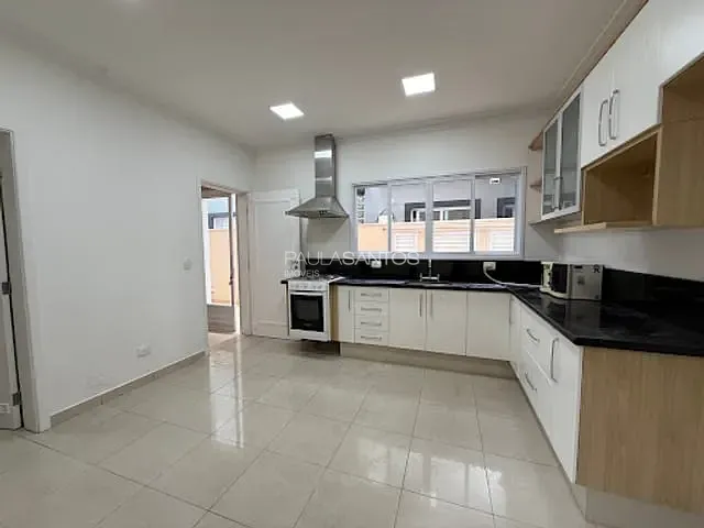 Casa com 350m² 4 quartos e 6 banheiros, para alugar, no bairro Parque Campolim em Sorocaba