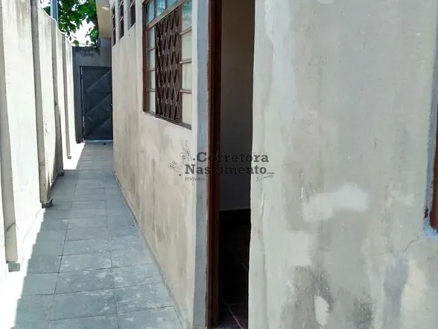 Casa com 200m² 2 quartos e 1 banheiro, à venda, no bairro Chácaras Reunidas em São José dos Campos
