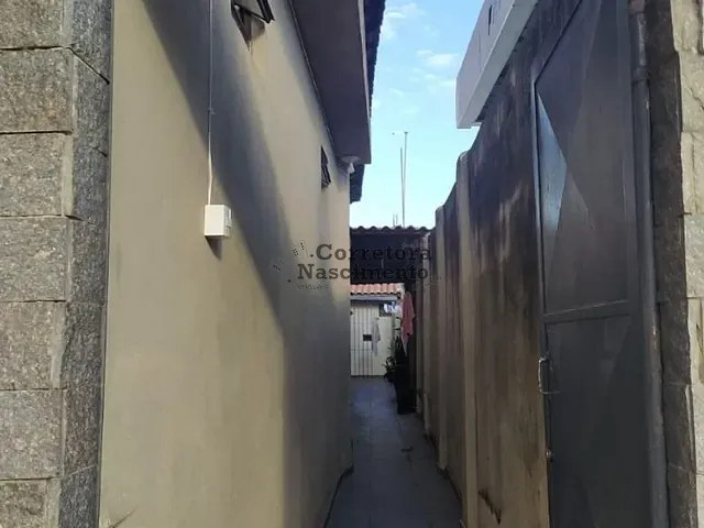 Casa com 200m² 2 quartos e 1 banheiro, à venda, no bairro Chácaras Reunidas em São José dos Campos