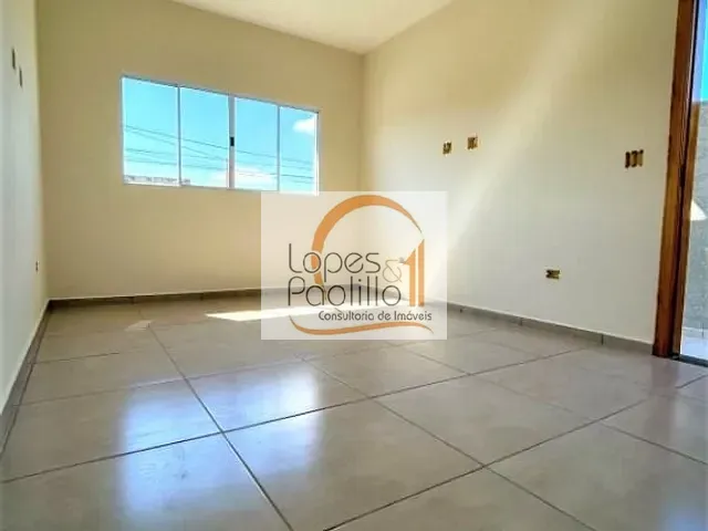 Casa com 125m² 2 quartos e 2 banheiros, à venda, no bairro Vila Santa Helena em Atibaia