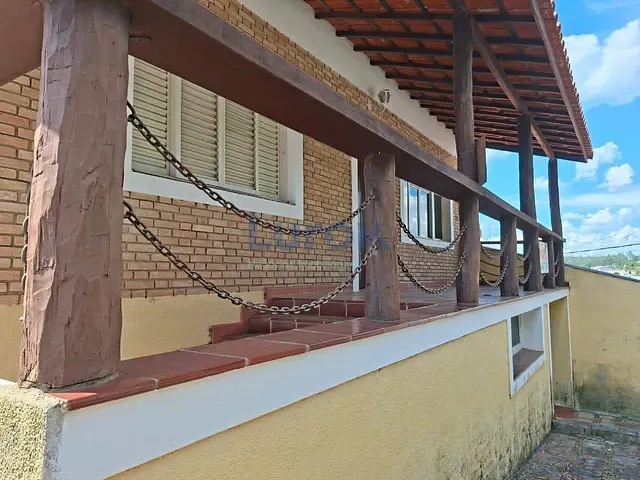 Casa com 250m² 3 quartos e 2 banheiros, à venda, no bairro Vila Nova em Morungaba