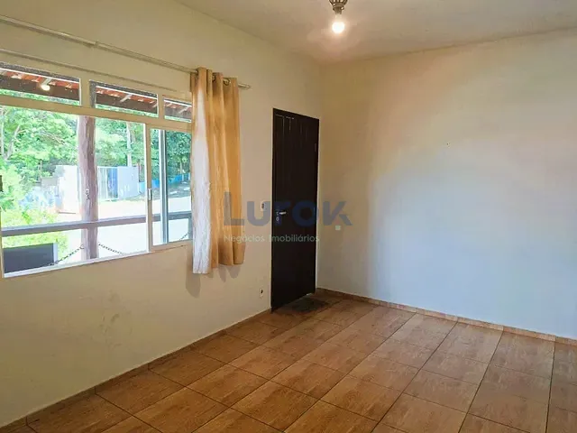 Casa com 250m² 3 quartos e 2 banheiros, à venda, no bairro Vila Nova em Morungaba