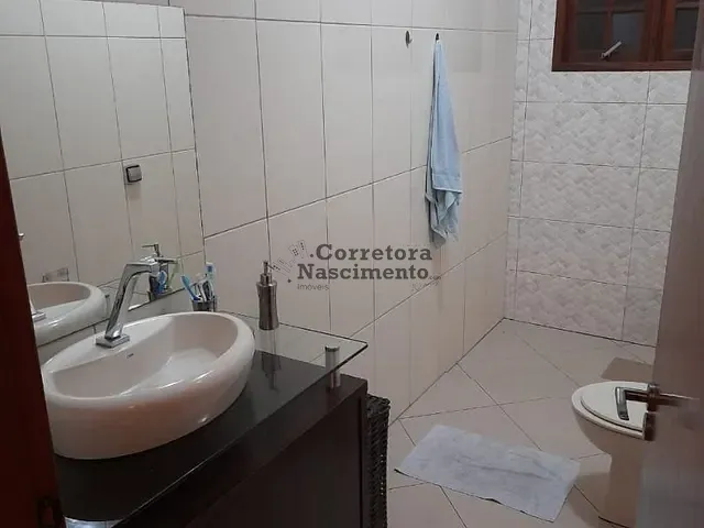 Casa com 140m² 2 quartos e 1 banheiro, à venda, no bairro Residencial Santa Paula em Jacareí