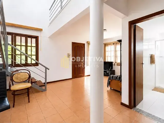 Casa 4 quartos e 4 banheiros, à venda ou para alugar, no bairro Petrópolis em Porto Alegre