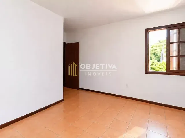 Casa 4 quartos e 4 banheiros, à venda ou para alugar, no bairro Petrópolis em Porto Alegre