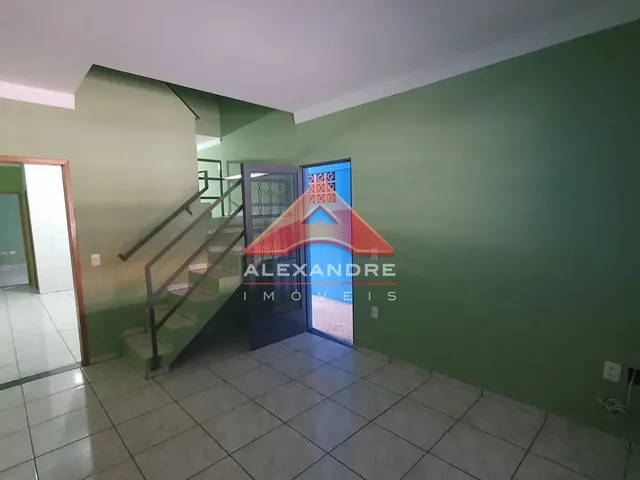 Casa com 125m² 4 quartos e 2 banheiros, à venda, no bairro Residencial Armando Moreira Righi em São José Dos Campos