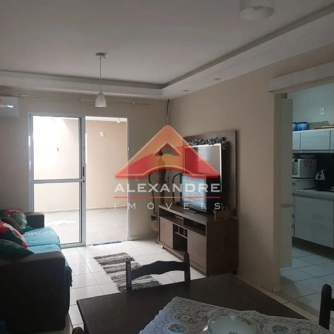 Casa, 3 quartos, 80 m² - Foto 1