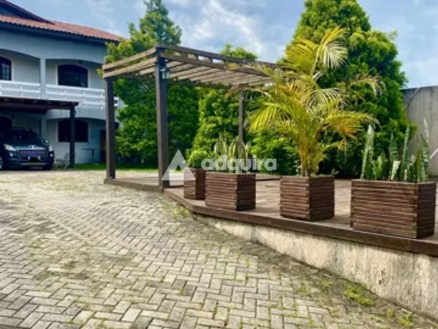Casa com 700m² 5 quartos e 3 banheiros, à venda, no bairro Nova Rússia em Ponta Grossa