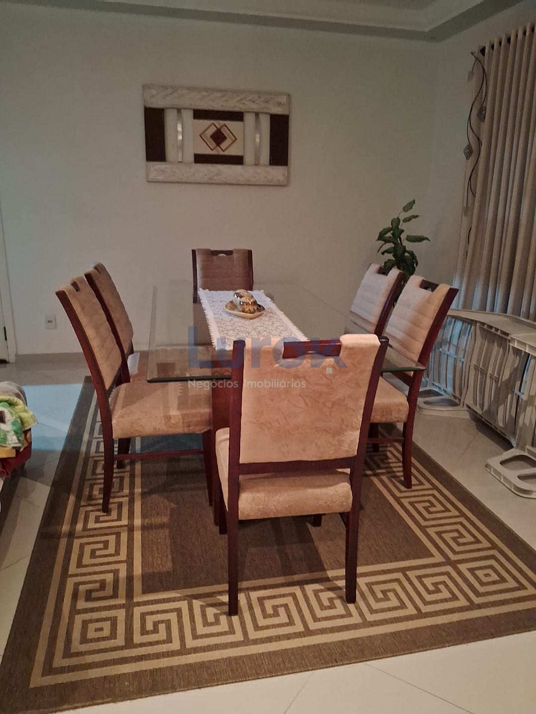 Casa, 3 quartos, 200 m² - Foto 4