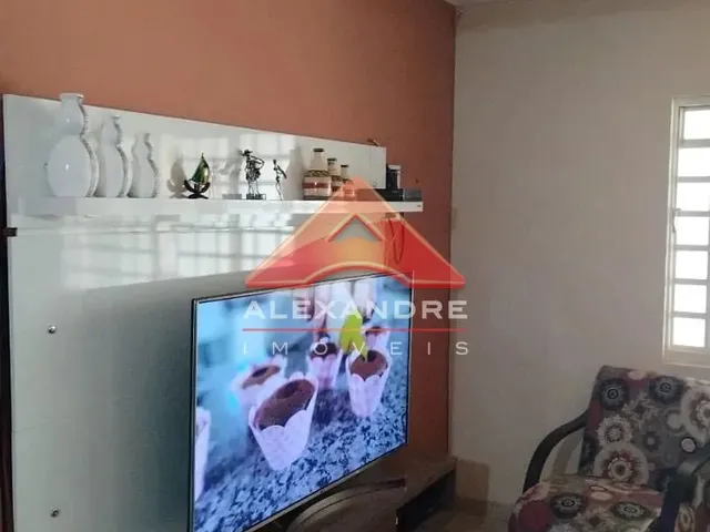 Casa com 126m² 4 quartos e 2 banheiros, à venda, no bairro Jardim Mariana I em São José Dos Campos