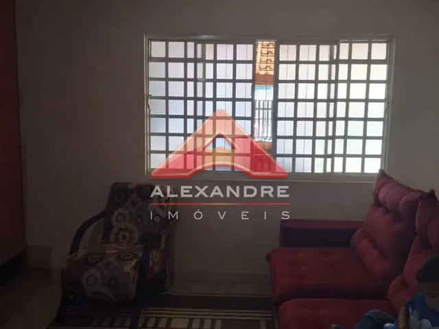 Casa com 126m² 4 quartos e 2 banheiros, à venda, no bairro Jardim Mariana I em São José Dos Campos