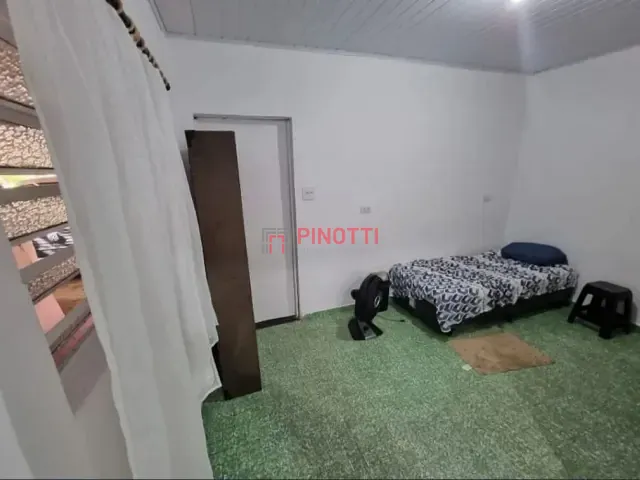 Casa 2 quartos e 2 banheiros, à venda, no bairro Rudge Ramos em São Bernardo do Campo