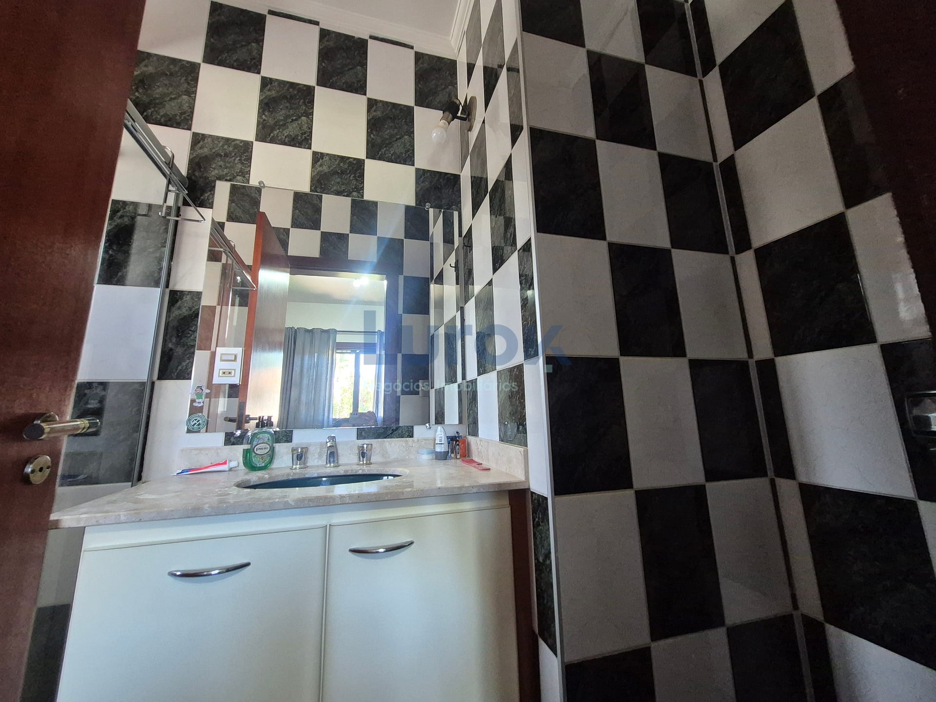 Casa, 4 quartos, 304 m² - Foto 35