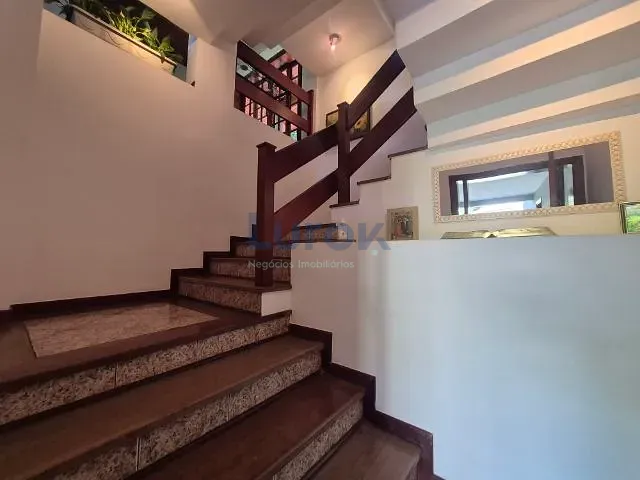 Casa com 1009m² 4 quartos e 5 banheiros, à venda, no bairro Jardim Soleil em Valinhos