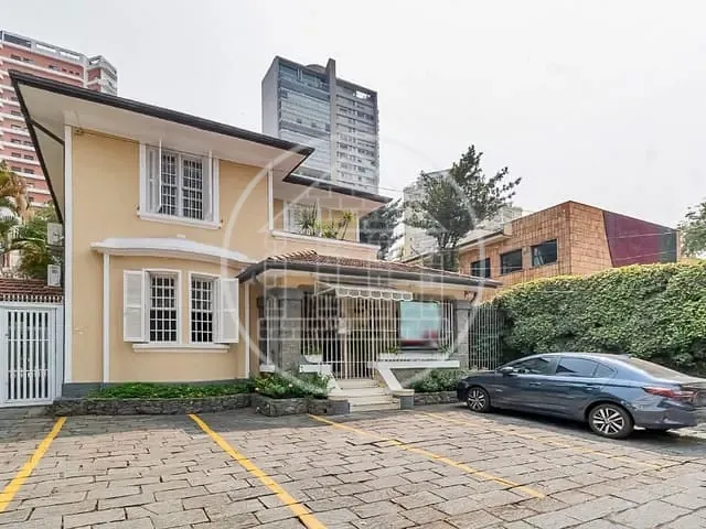 Casa com 576m² 12 quartos e 6 banheiros, à venda, no bairro Conjunto Residencial Novo Pacaembu em São Paulo