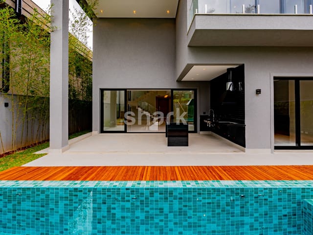Casa com 490m² 4 quartos e 5 banheiros, à venda, no bairro Alphaville em Santana de Parnaíba
