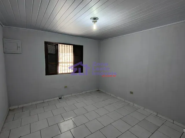 Casa 2 quartos e 1 banheiro, à venda, no bairro Jardim Porteira Grande em São Paulo