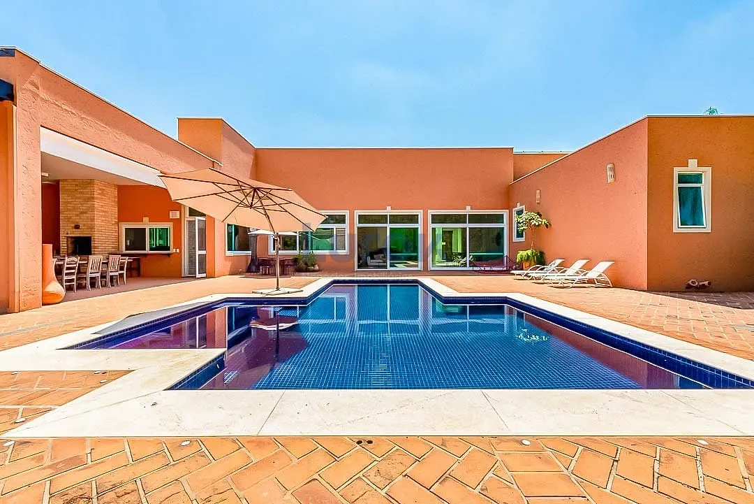 Casa, 5 quartos, 1500 m² - Foto 1