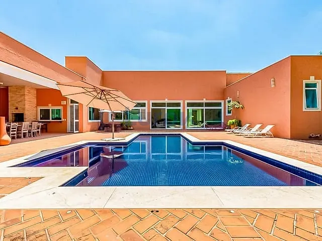 Casa com 2600m² 5 quartos e 7 banheiros, à venda, no bairro Cruz das Almas em Itu