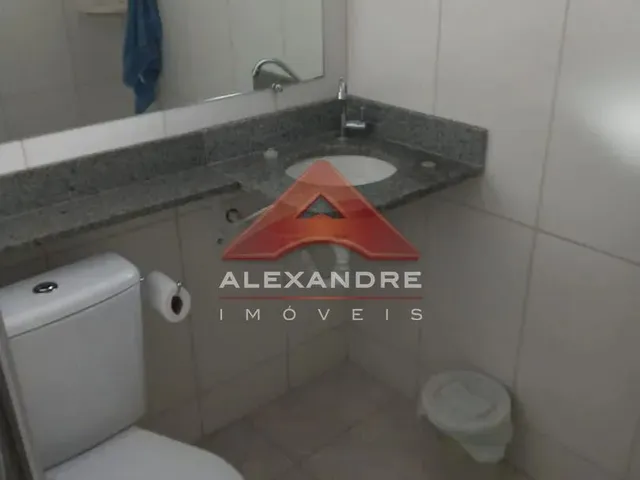 Casa com 250m² 1 quarto e 1 banheiro, para alugar, no bairro Jardim Ismênia em São José Dos Campos