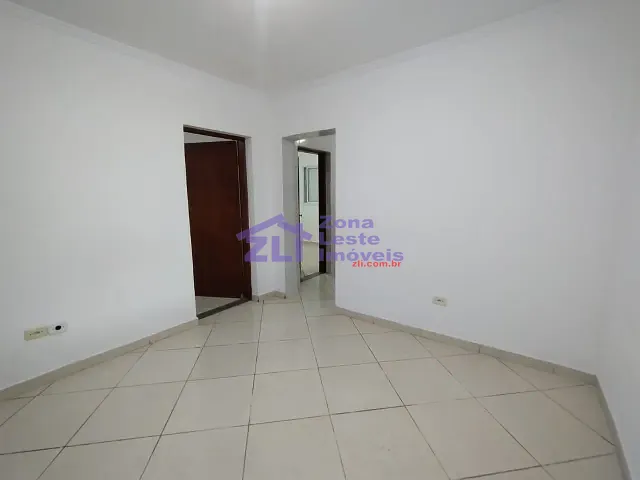 Casa com 65m² 2 quartos e 1 banheiro, para alugar, no bairro Cidade Antônio Estevão de Carvalho em São Paulo