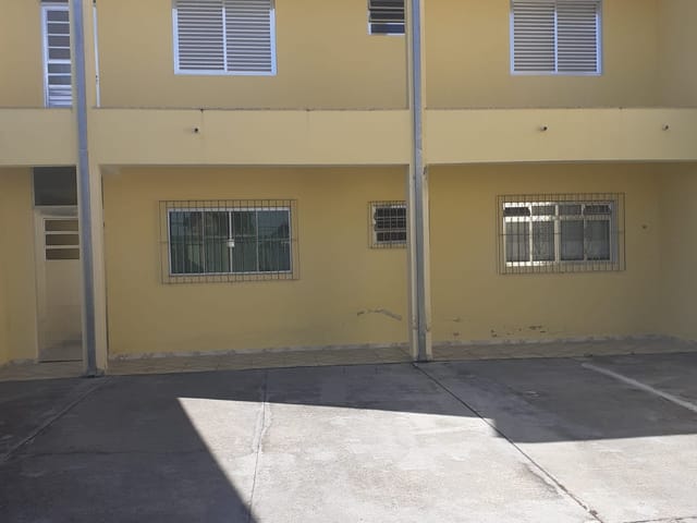 Casa com 250m² 3 quartos e 2 banheiros, à venda, no bairro Residencial Mombaça em Pindamonhangaba
