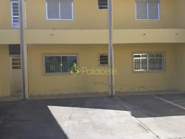 Casa com 250m² 3 quartos e 2 banheiros, à venda, no bairro Residencial Mombaça em Pindamonhangaba