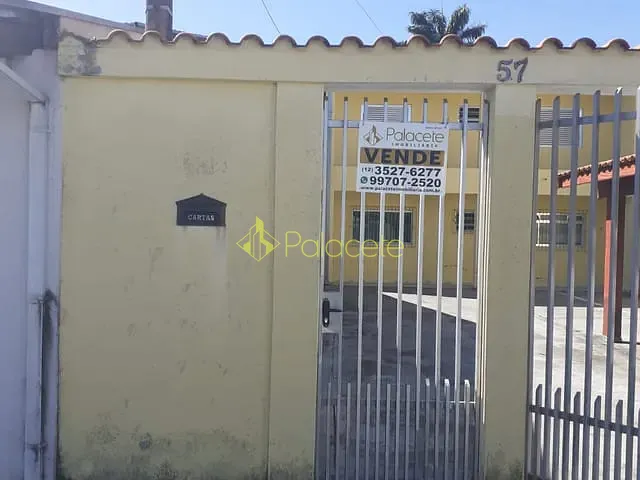 Casa com 250m² 3 quartos e 2 banheiros, à venda, no bairro Residencial Mombaça em Pindamonhangaba
