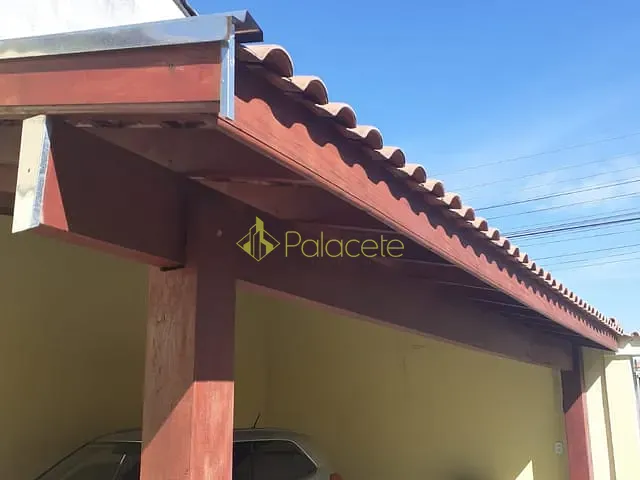 Casa com 250m² 3 quartos e 2 banheiros, à venda, no bairro Residencial Mombaça em Pindamonhangaba