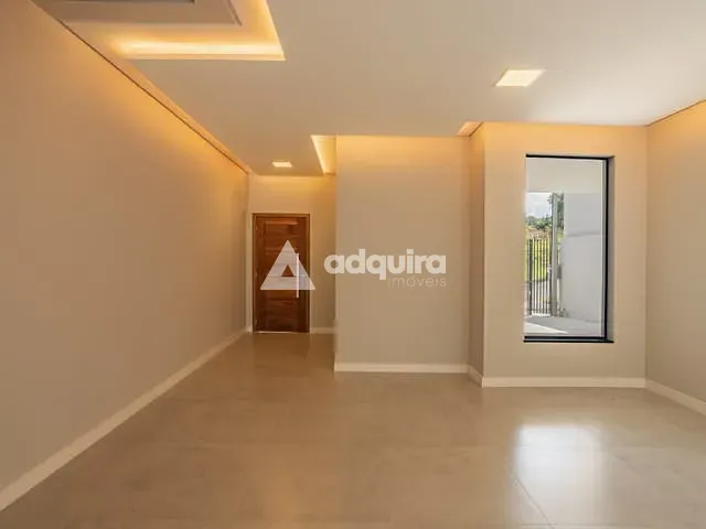 Sobrado 3 quartos e 4 banheiros, à venda, no bairro Estrela em Ponta Grossa