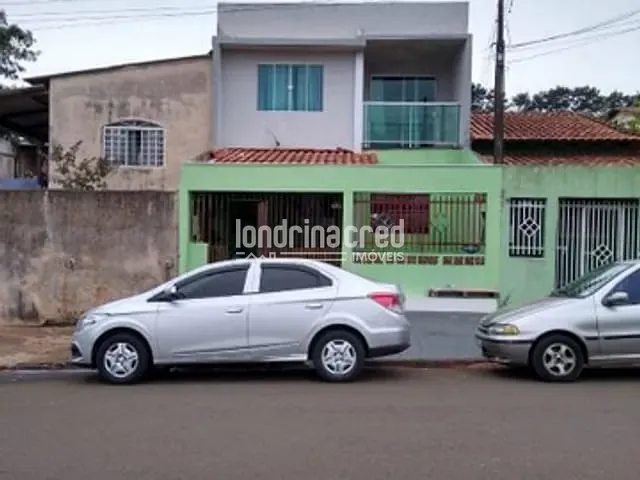 Casa com 230m², à venda, no bairro Jardim Silvino em Cambé