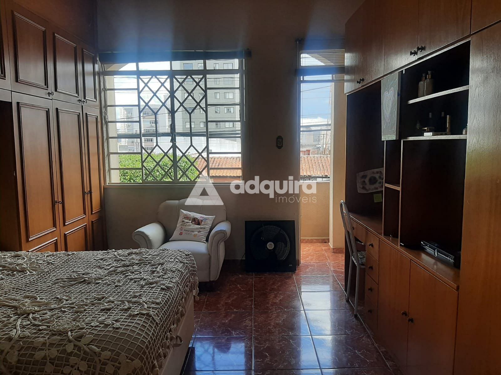 Casa à venda com 4 quartos, 220m² - Foto 27