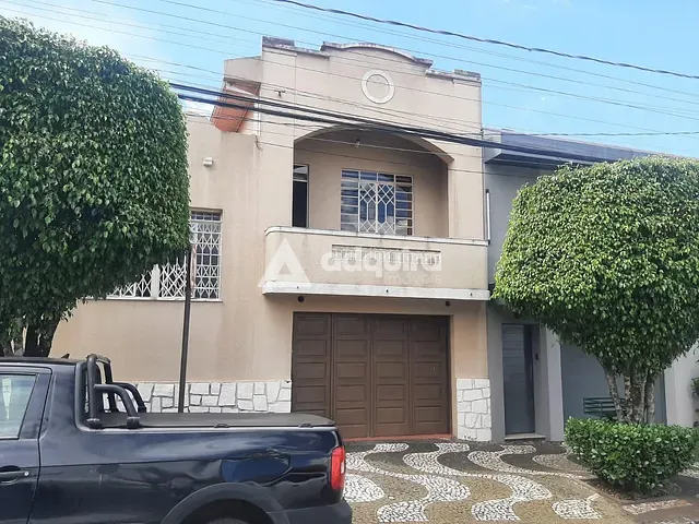 Casa com 253m² 4 quartos e 3 banheiros, à venda, no bairro Centro em Ponta Grossa