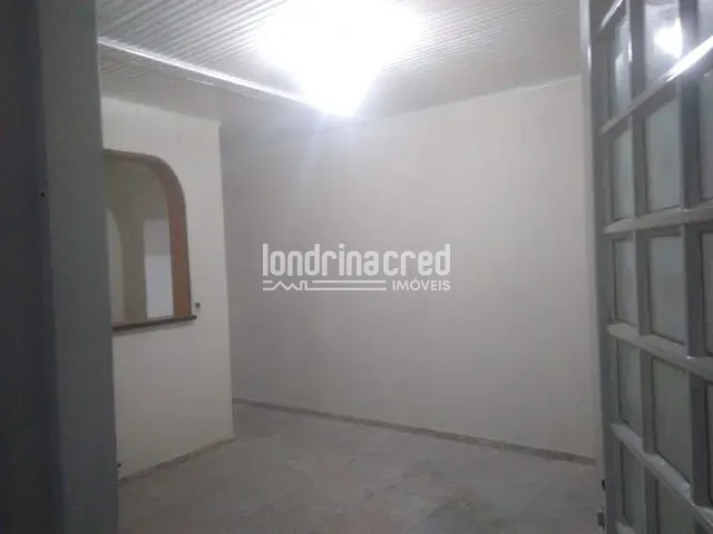 Casa à venda, no bairro CONDOMINIO SABARA I em Londrina
