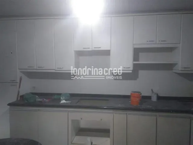 Casa à venda, no bairro CONDOMINIO SABARA I em Londrina