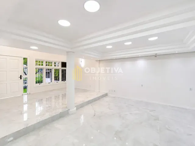Casa para alugar, no bairro Chácara das Pedras em Porto Alegre