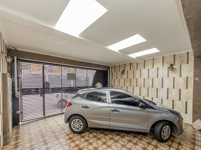Foto do Casa - Casa tipo para venda em Chácara Seis de Outubro com 3 quartos, sendo 1 suíte, 139m² | Lares e Andares Imóveis