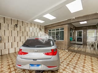 Foto do Casa-Casa tipo para venda em Chácara Seis de Outubro com 3 quartos, sendo 1 suíte, 139m²